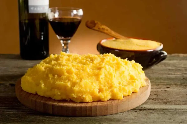 Měkká a chutná polenta: zde je tajemství správné přípravy