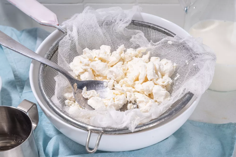 Recept na chutný domácí tvaroh. Nepříte se k zakoupenému