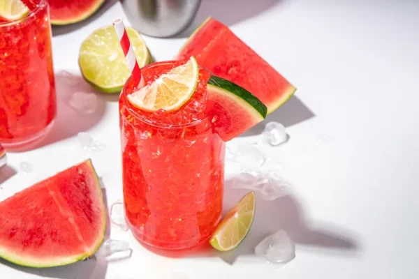 Limonáda melounu je ideální pro letní teplo. Připravte to za 10 minut.